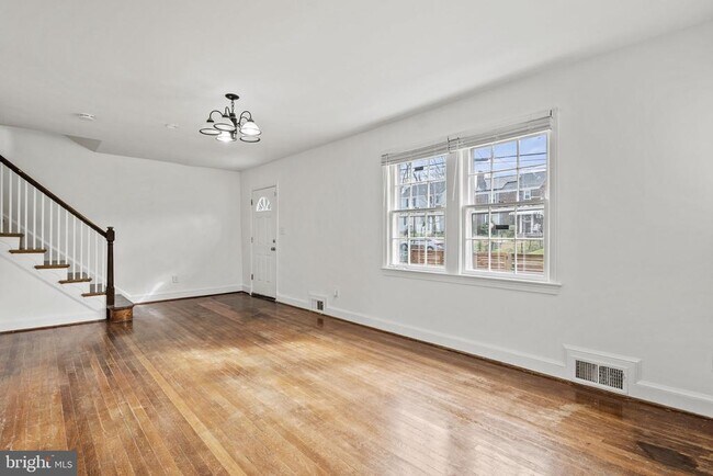 Building Photo - 1807 41st Pl SE