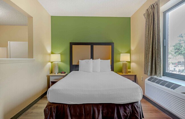 Building Photo - Furnished Studio-Dallas - Las Colinas - Meadow Creek Dr.