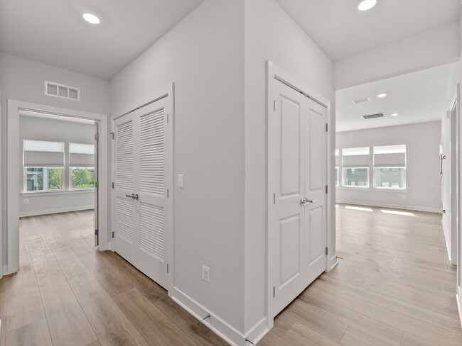 Building Photo - 12865 Mosaic Pk Wy