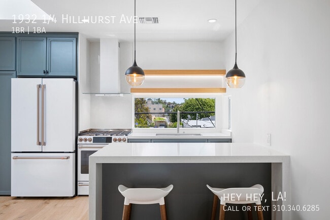 Building Photo - 1932 1/4 Hillhurst Ave-