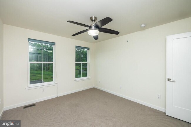 Building Photo - 401 Wynstone Ct