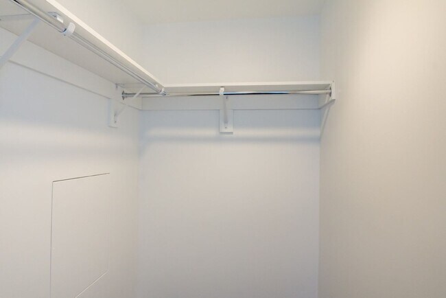 Building Photo - 2Bd/2Ba Seattle Condo