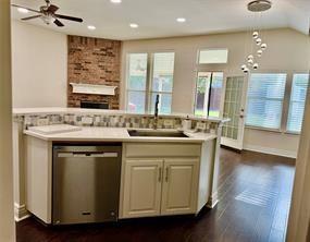 Building Photo - 700 Auburndale Dr