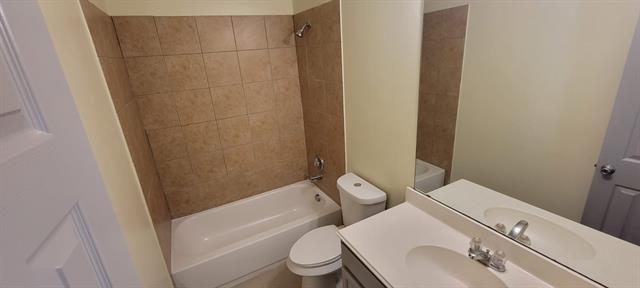 Building Photo - 12613 Oceanside Dr
