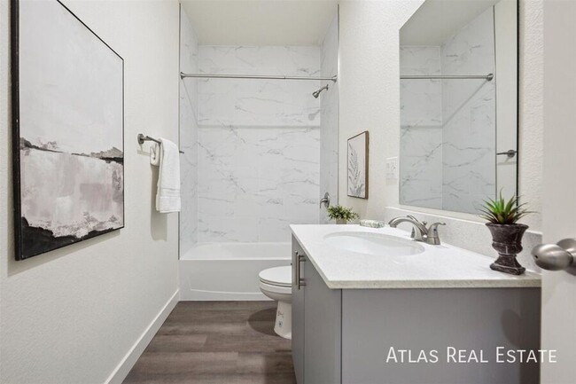 Building Photo - 6012 McIntyre Aly