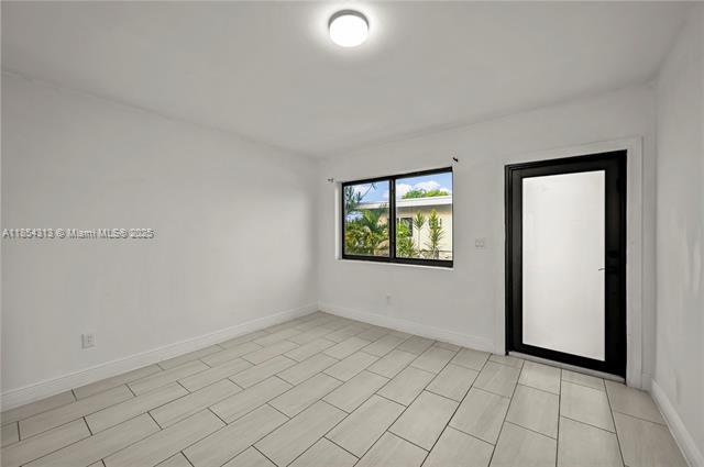 Building Photo - 2465 NW 35th St