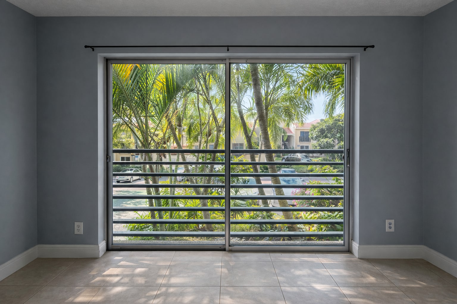 Building Photo - 5332 NE 6th Ave