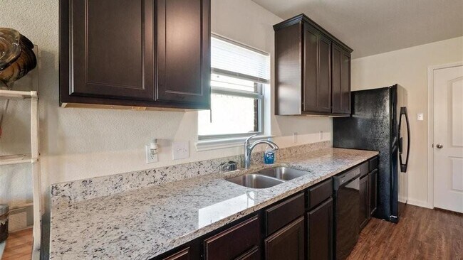 Building Photo - 4322 Cat Tail Wy