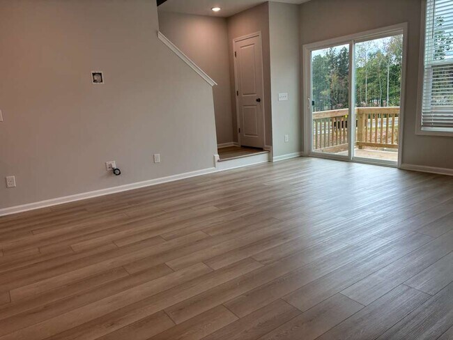 Building Photo - 2709 Hunter Woods Dr