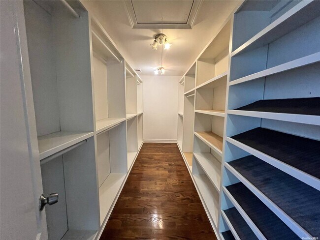 Building Photo - 316 Kimberly Pl