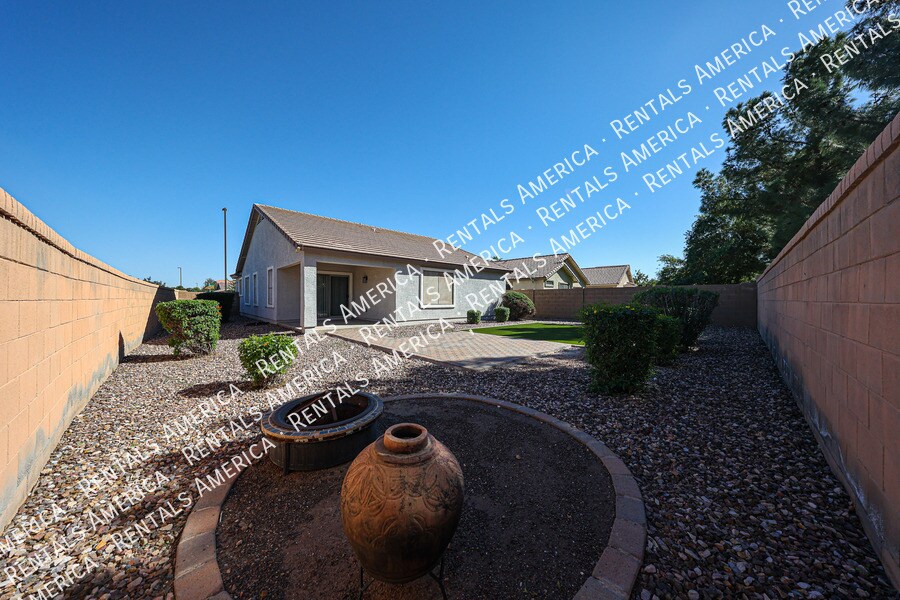 Building Photo - 3955 E Blue Sage Ct