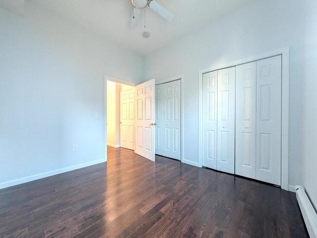 Building Photo - 265 Webster Ave