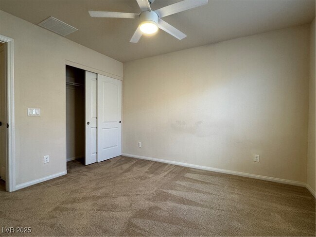 Building Photo - 8278 Apple Barn Ave