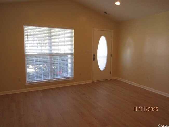 Building Photo - 132 Carolina Pointe Way