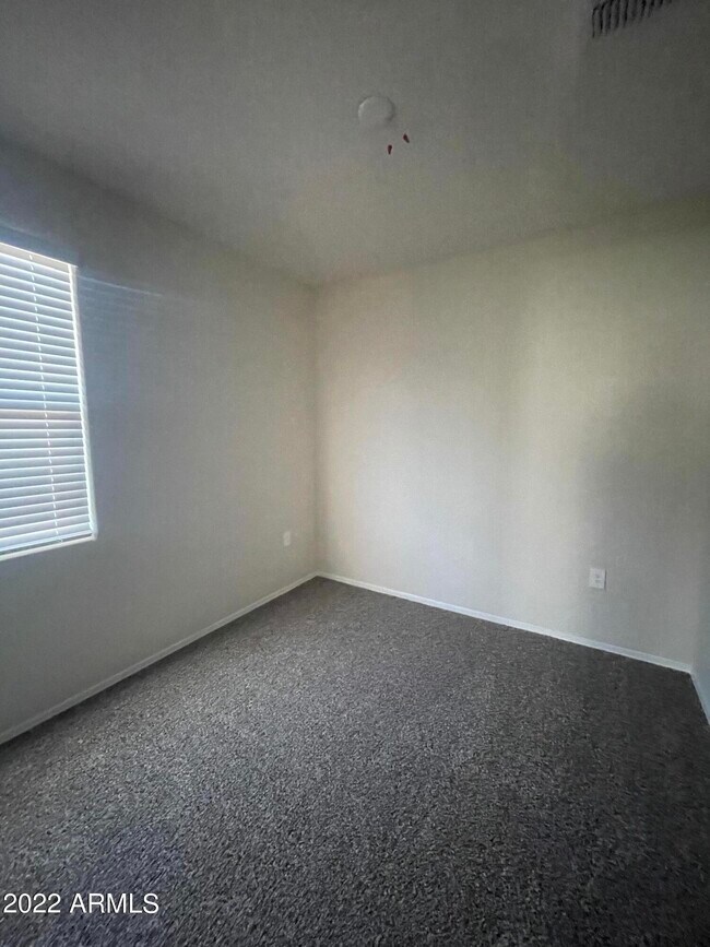 Building Photo - 4183 S 243rd Dr