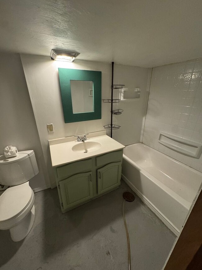 Building Photo - Spacious 3 bedroom, 2 bath home in Sharpsburg