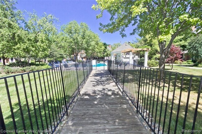 Building Photo - 1566 Maryland Club Dr
