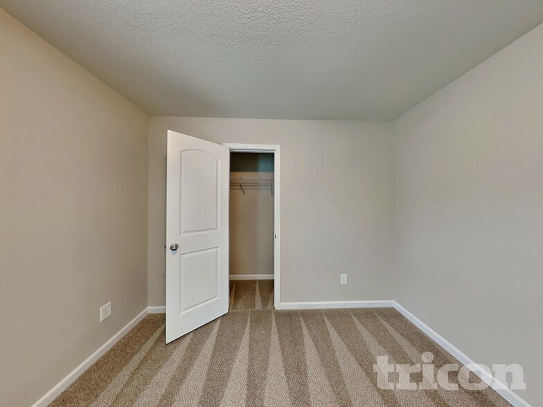 Building Photo - 201 Rustling Way