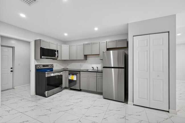 Building Photo - 3255 Avenue J