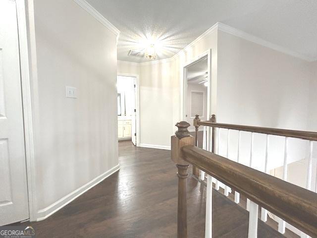 Building Photo - 305 Carriage Chase