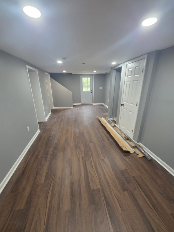 Building Photo - 513 N Miles St