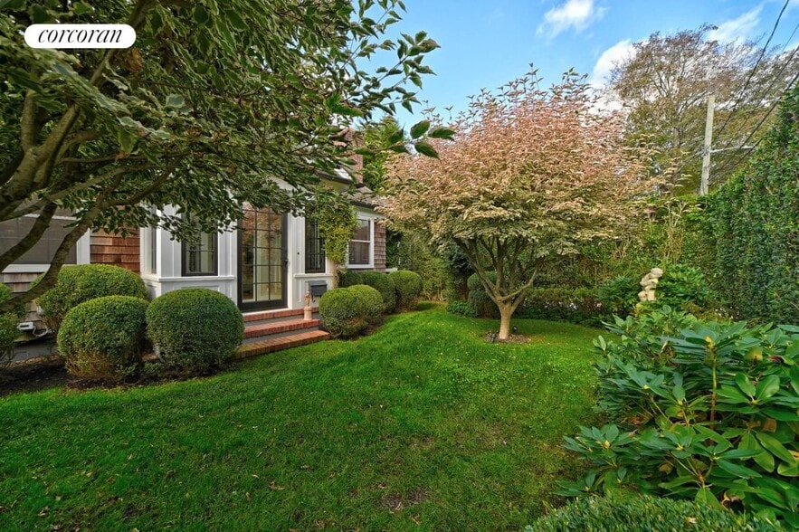 Building Photo - 95 Fordham Rd