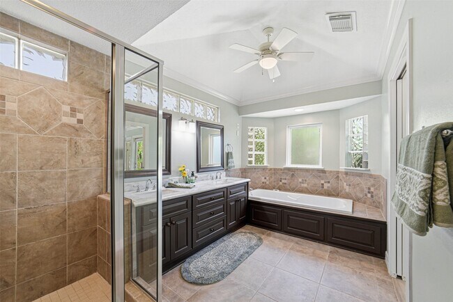 Building Photo - 4600 Huisache St