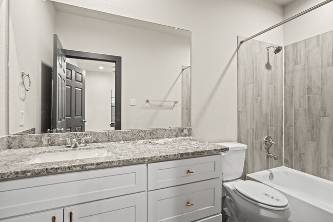 Building Photo - 4802 Cruse Rd