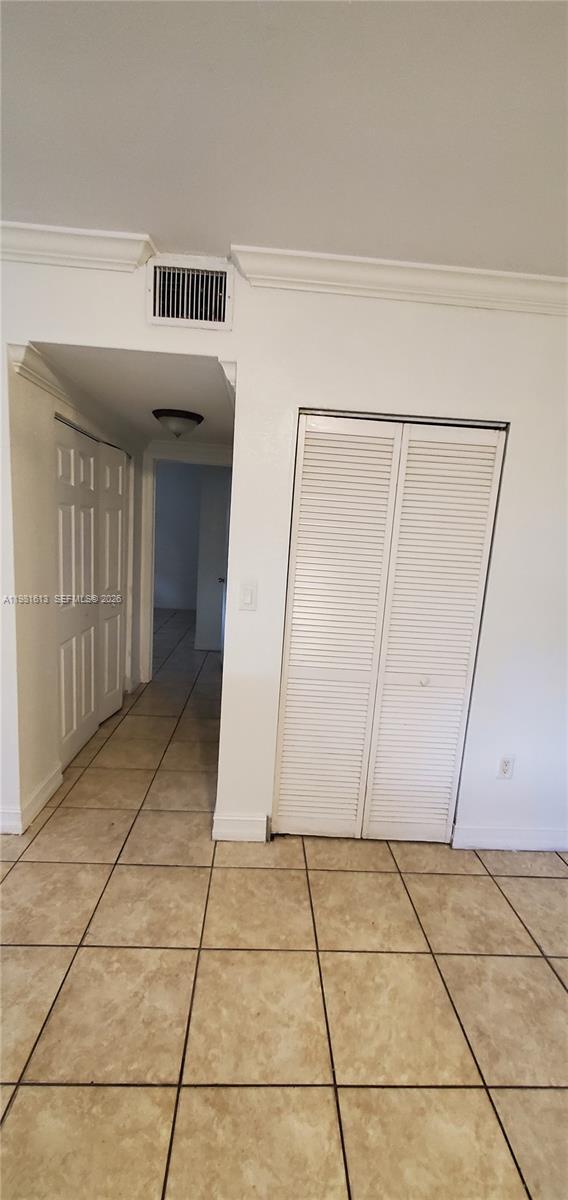 Building Photo - 1925 Madison St