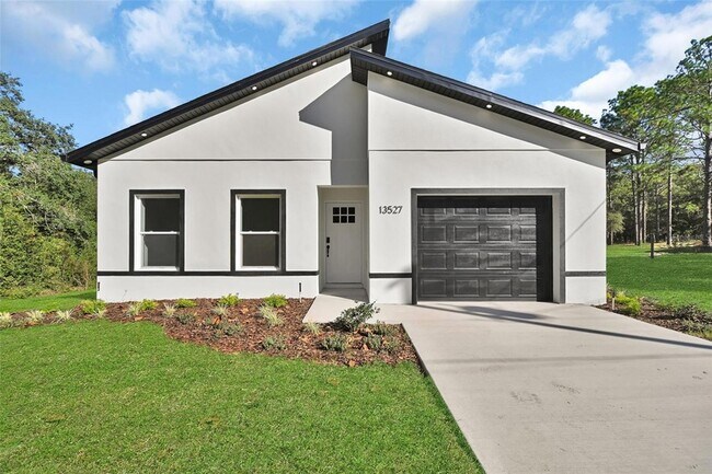 Building Photo - 13527 SW 100th Ln