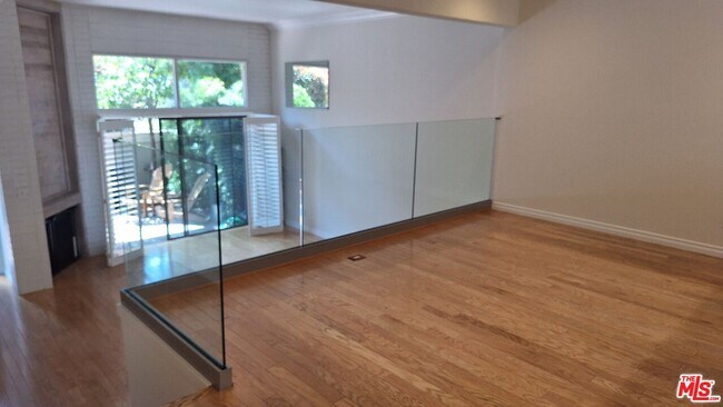Building Photo - 13336 Maxella Ave