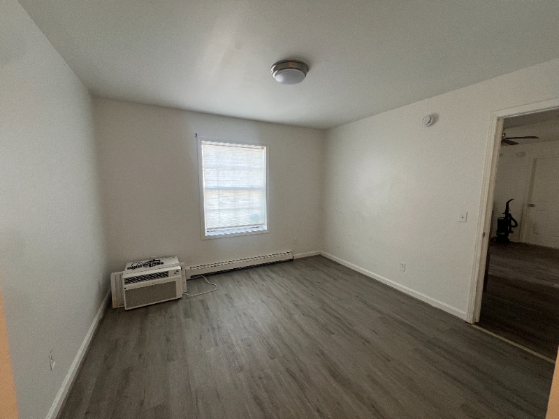 Building Photo - 17 Judith St