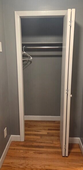 Building Photo - 840 Dwelly St