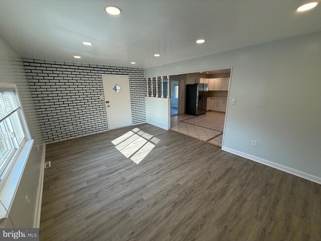 Building Photo - 1212 Reece Rd