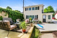 Building Photo - Historic Downtown Lake Geneva Carriage House – Available for Monthly & Mid-Term Rentals