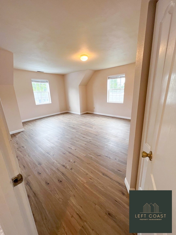 Building Photo - 6314 SW Harbor Ave