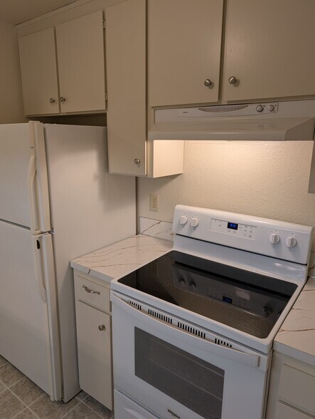 Building Photo - 4617 80th St NE