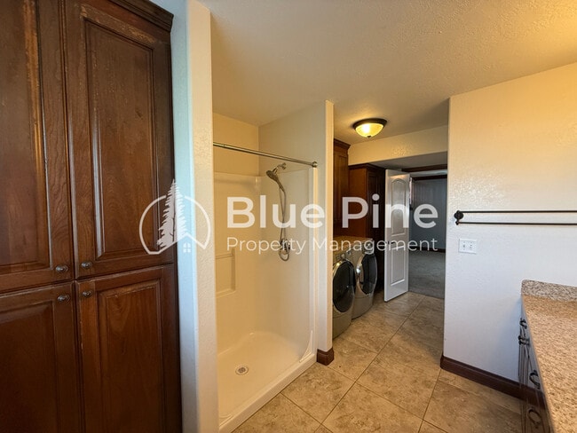Building Photo - 3834 E 446 N