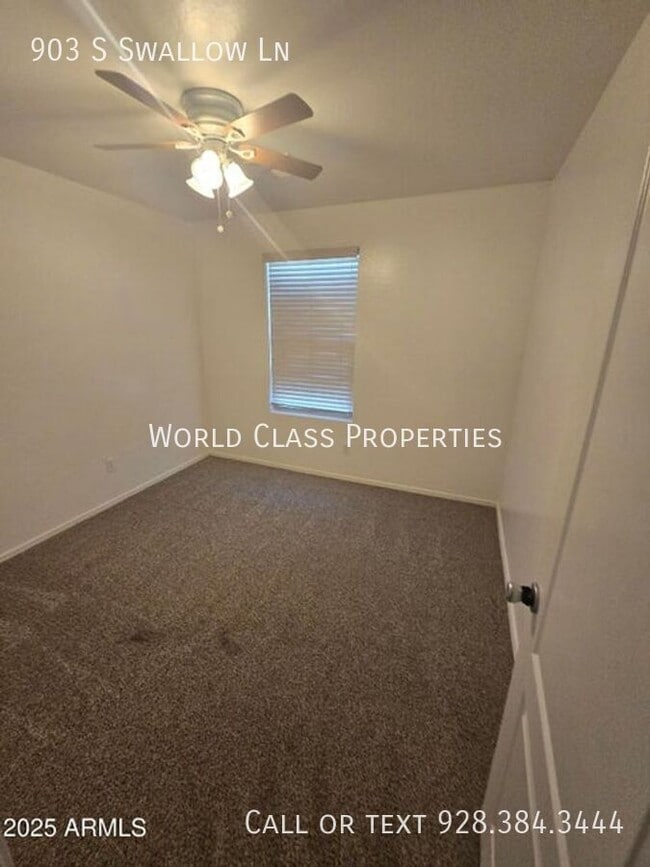 Building Photo - 903 S Swallow Ln