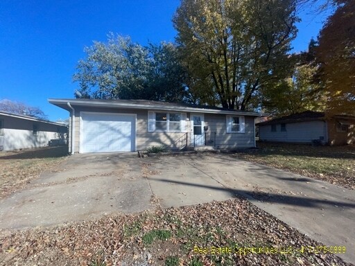 Building Photo - 126 N Maplewood Ave