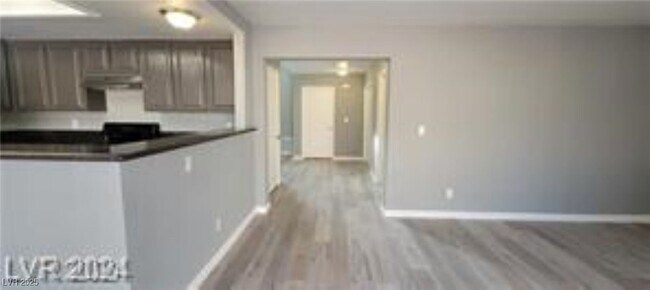 Building Photo - 7508 Parnell Ave
