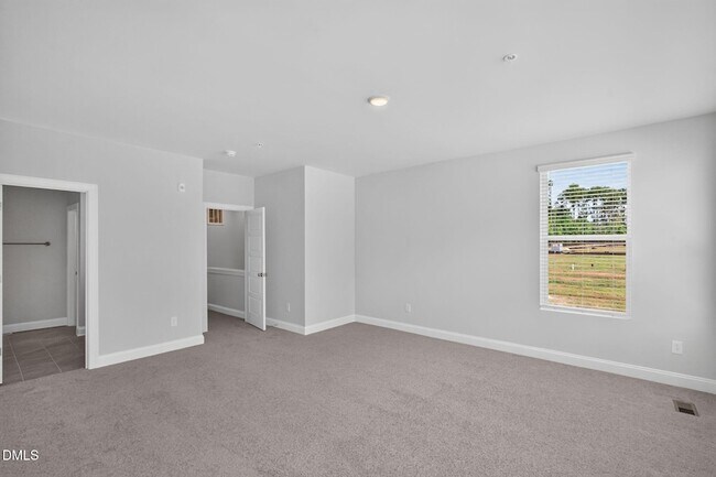 Building Photo - 10567 Pleasant Br Dr