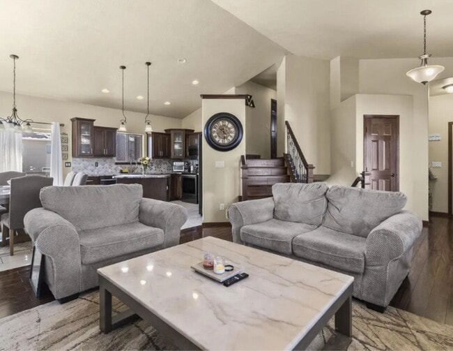 Building Photo - Move-In Ready 2 Bed, 2 Bath Home with 3-Car Garage – Sioux Falls Living at Its Best