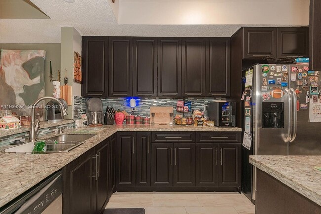 Building Photo - 8340 NW 191st Ln