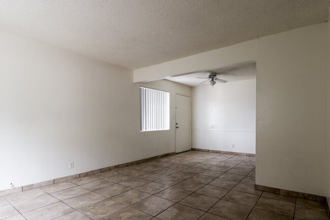 Building Photo - 3841 Hazelwood St