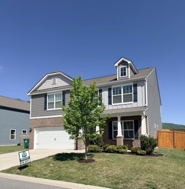 Building Photo - Special! $500 off the first two months' rent with a lease signed in July.