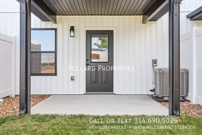 Building Photo - 1404 Parkview Dr