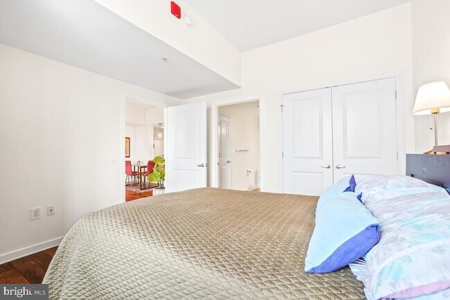Building Photo - 475 K St NW