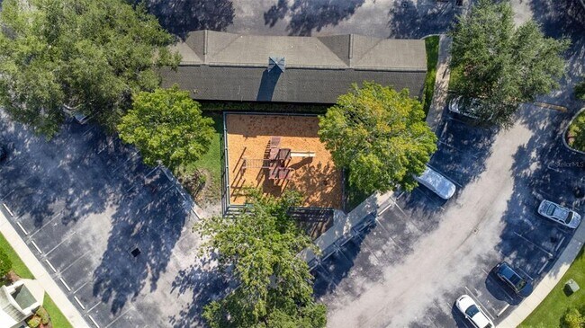 Building Photo - 18332 Bridle Club Dr