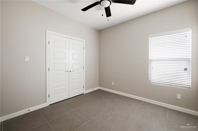Building Photo - 5708 Puffin Ave